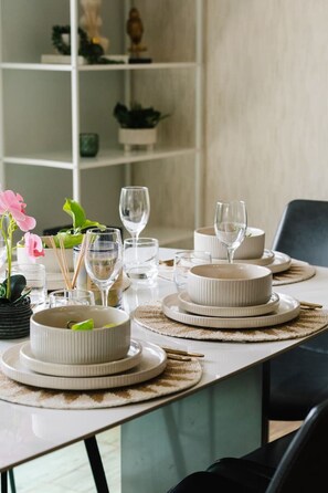 Dining - 4BR Family Home in Rochedale | Aussie Local Living (Rochedale)