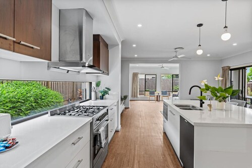 4BR Family Home in Rochedale | Aussie Local Living