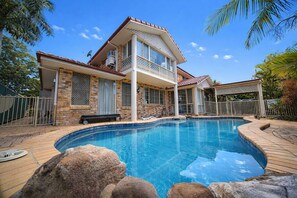 Pool - Spacious 5BR Family Home with Pool in Robertson (Robertson)