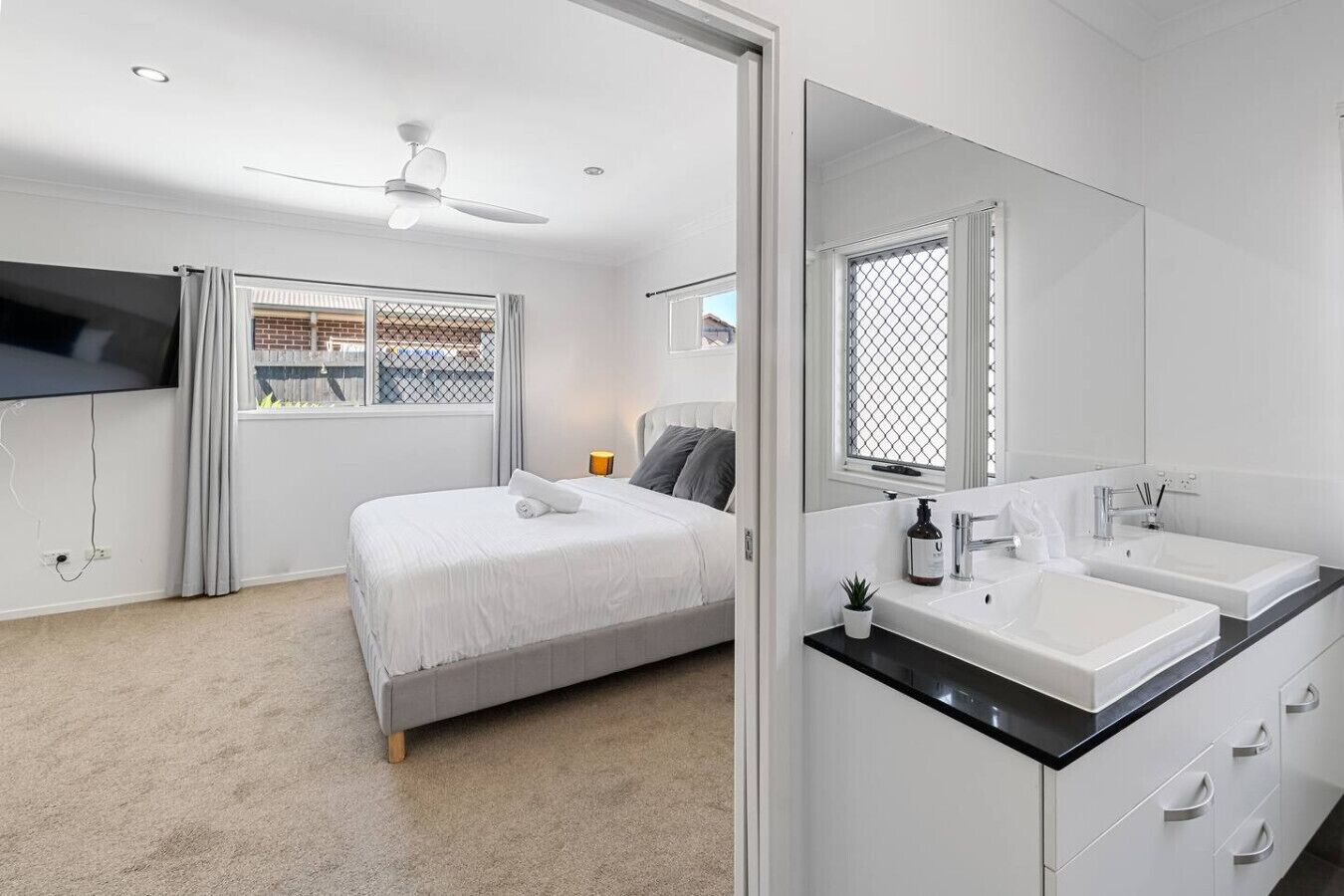 Strygejern/strygebræt, weekendseng, Wi-Fi, sengetøj