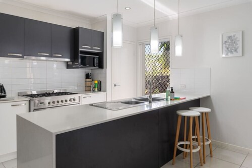 Family Holiday Retreat | 4 Beds & Pool