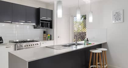 Family Holiday Retreat | 4 Beds & Pool