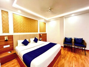 Executive Double Room, Air conditioning | Hypo-allergenic bedding, desk, free WiFi - Hotel Heritage Divine Varanasi (Varanasi)