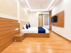 Hypoallergeen beddengoed, een bureau, geluiddichte muren, gratis wifi
