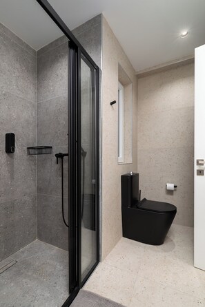 Penthouse, City View | Bathroom - Big 2BD Duplex Penthouse & Large Terrace (Gżira)