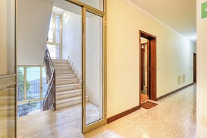 Interior - Casa Miraflores, Sanremo, Italy (Sanremo)