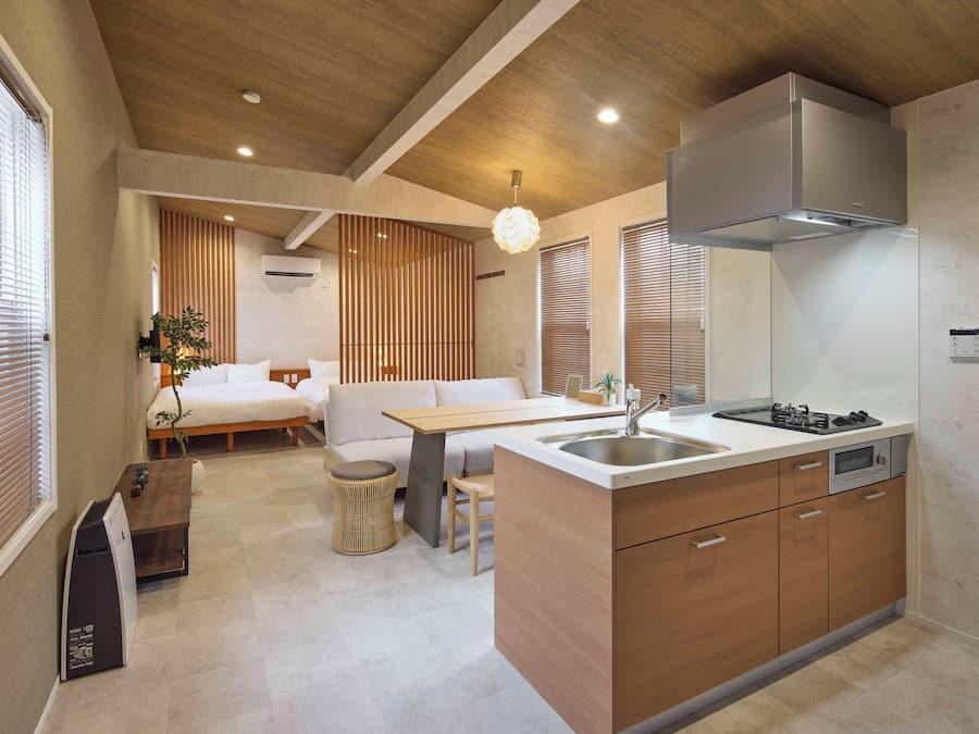 Quarto conforto, para não fumantes (GF-4,Light Snacks&Beer,Up to 5 Guests) | Wi-Fi de cortesia