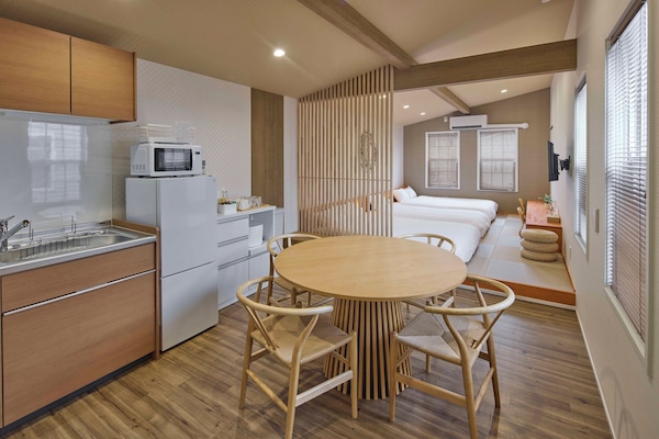 Complimentary Light Snacks & Beer (per guest) / Non-Smoking | WiFi (free), individually decorated, individually furnished, bed sheets