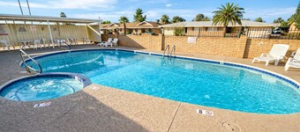 2-bedroom condo with vaulted ceilings and pool, quiet location in 55+ Community