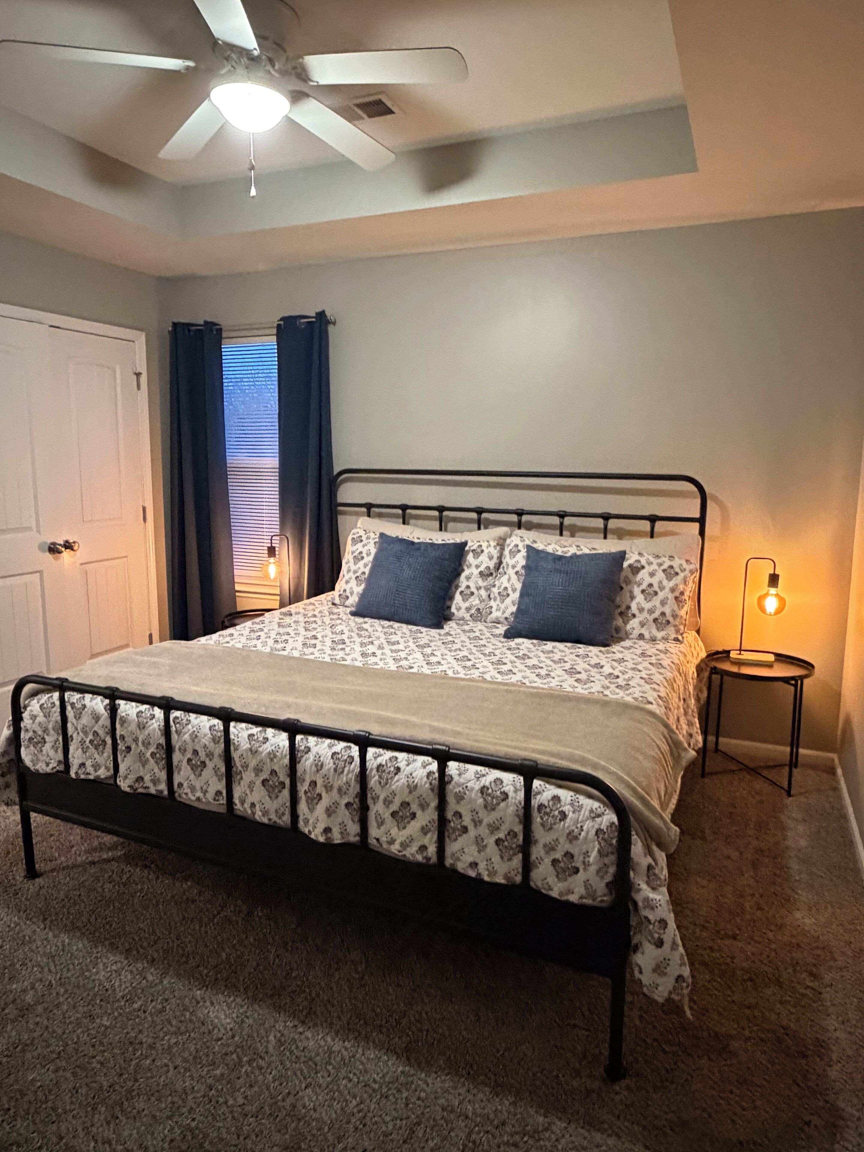 3 chambres, fer et planche à repasser, Wi-Fi gratuit, draps fournis