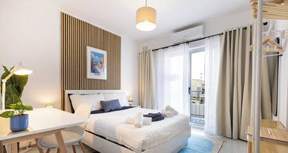 2BR Penthouse with Large Front Terrace