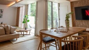 Hus, bakgårdsutsikt | Innvendig