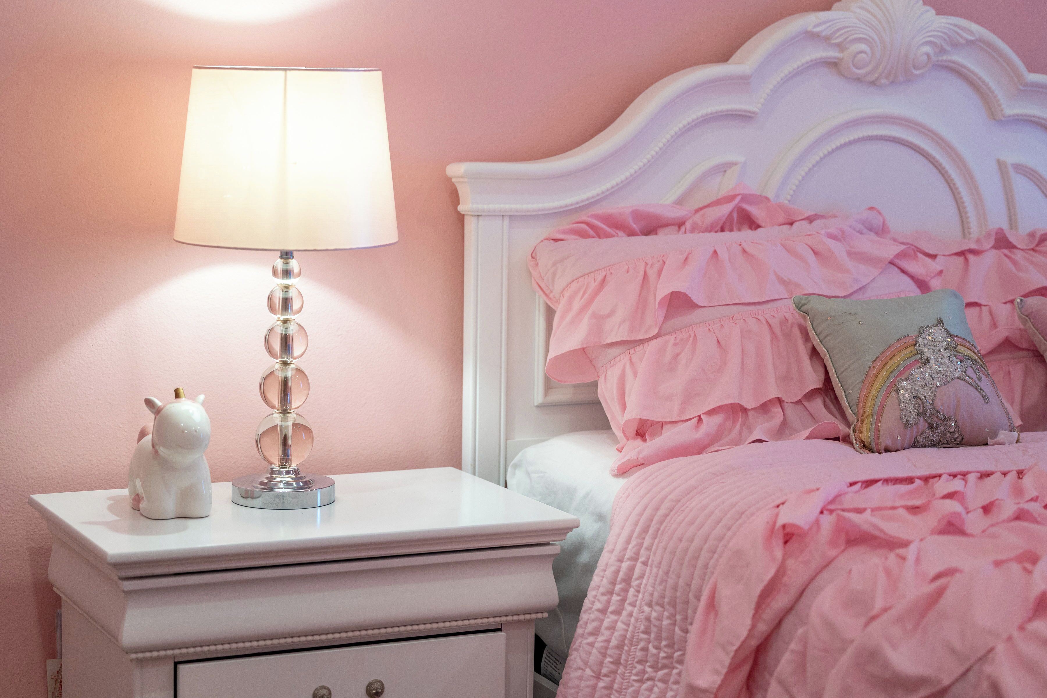 5 bedrooms, in-room safe, desk, iron/ironing board