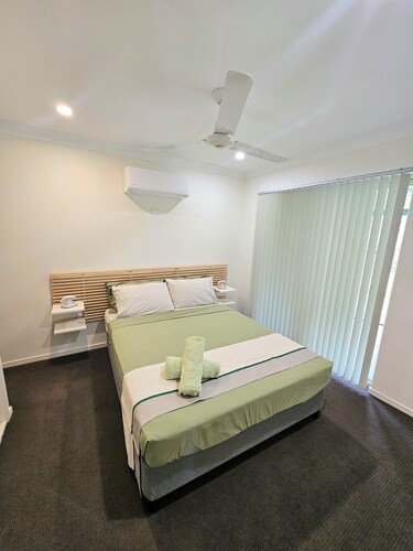 Bright & Spacious Family House in Redlynch, Cairns - Close To All Amenities