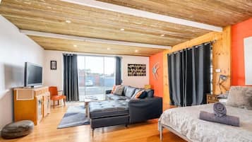 5 chambres, fer et planche à repasser, Wi-Fi, draps fournis