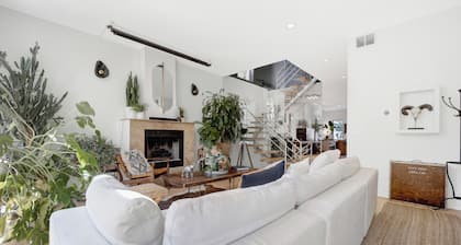 Bohome Reserve: Chicago 4BR • Sauna • Chef's Kitchen • Outdoor Lounging