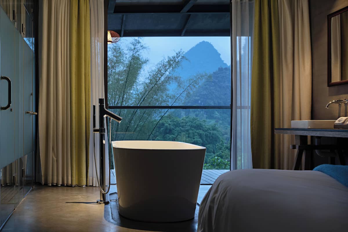 Signature Double Room, Hill View