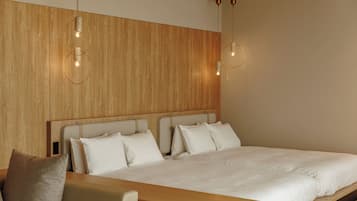 Eenvoudige suite, niet-roken (Oval Suite Velodrome side) | Gratis babybedden, gratis wifi, beddengoed