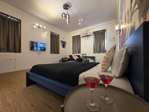 1 bedroom, free WiFi, bed sheets