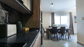 Penthouse, Stadtblick | Speisen