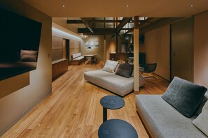 Villa, para no fumadores | Área de sala de estar | Televisión de pantalla plana, chimenea y piso con calefacción 