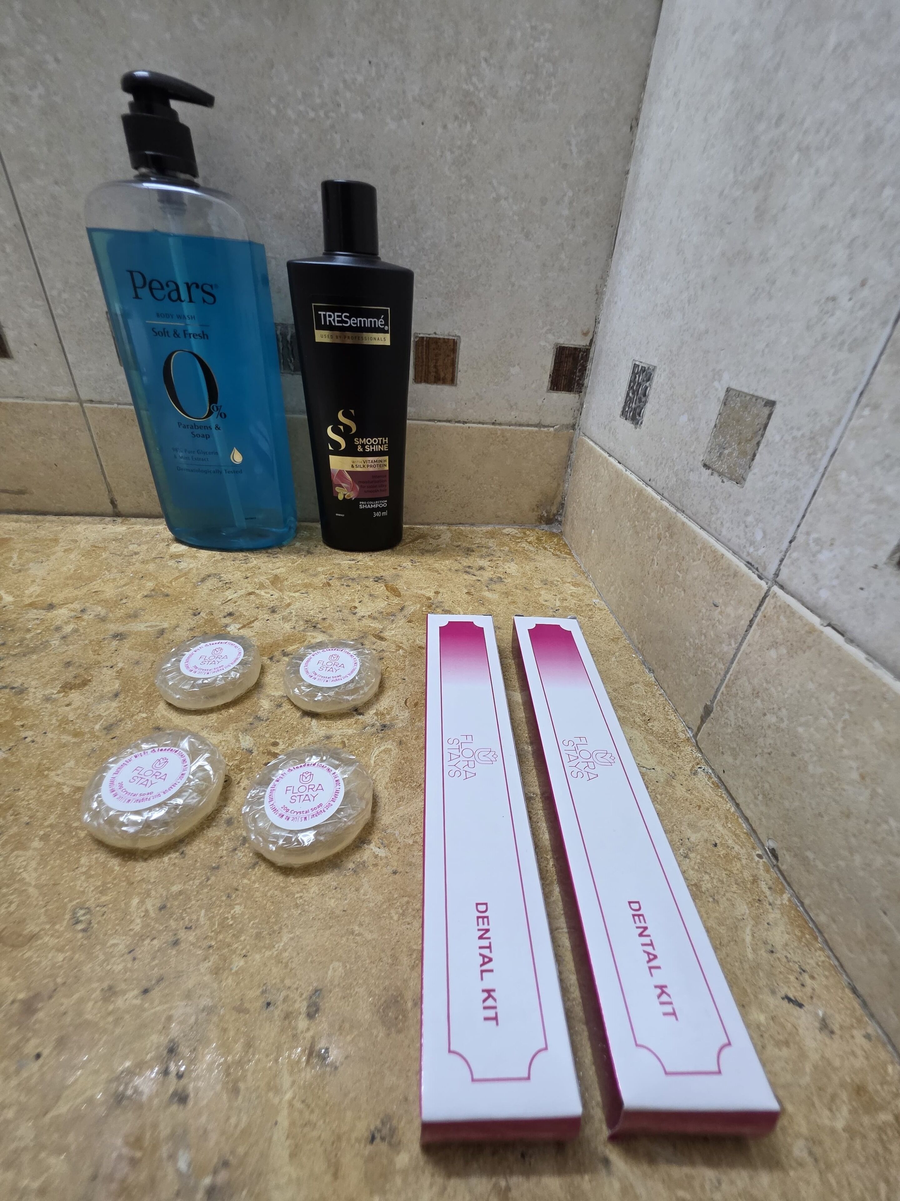 Dusche, Handtücher, Seife, Toilettenpapier