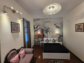 1 bedroom, free WiFi, bed sheets