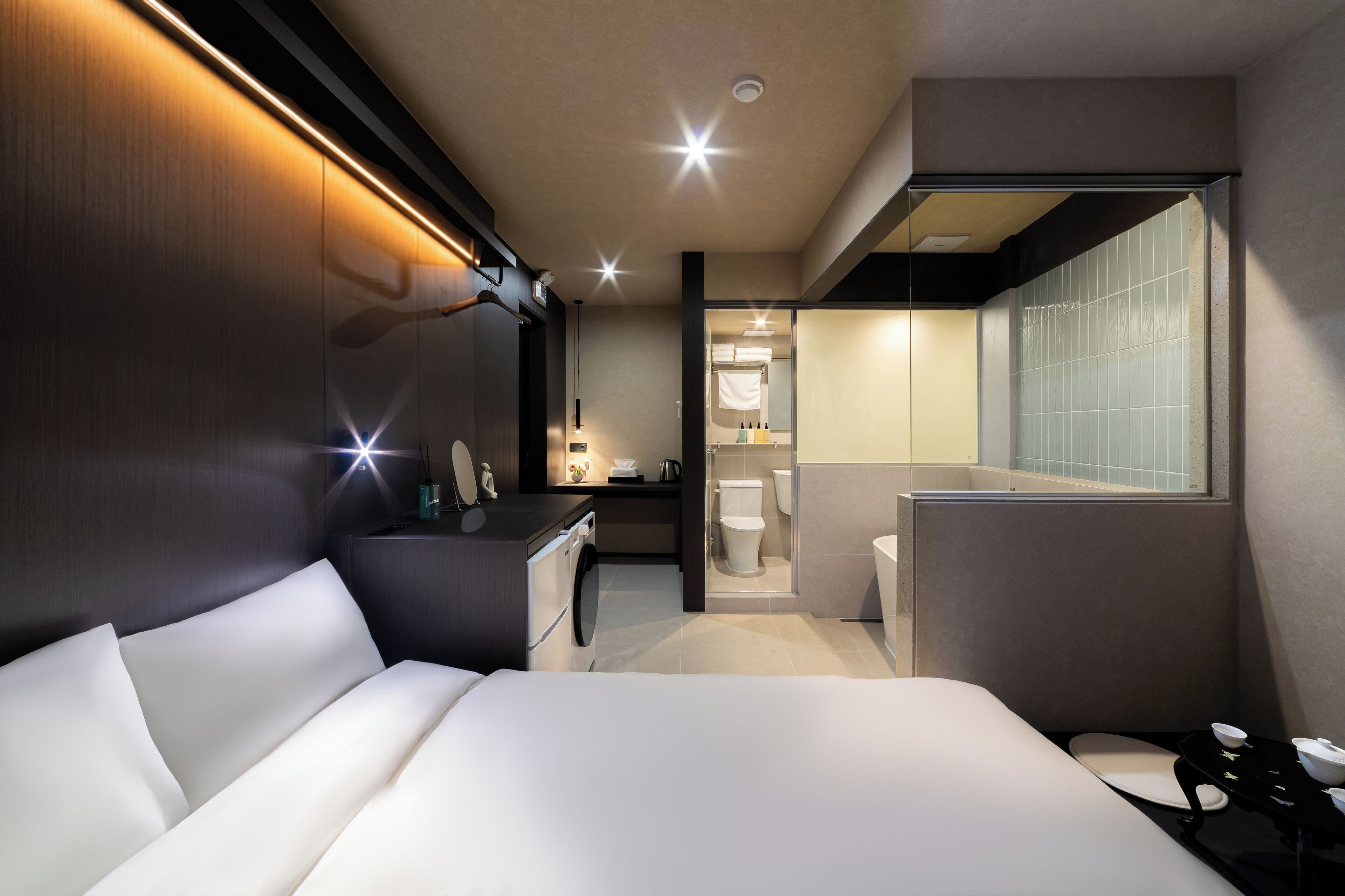 Lyxigt dubbelrum - utsikt mot staden | Gratis wi-fi