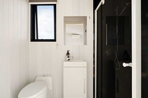 Dutxa, assecador de cabells i tovalloles 