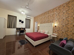 1 quarto, Wi-Fi de cortesia, roupa de cama