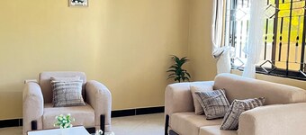 Executive 2BR | Monthly Discounts | 3 Mins to Shops, Cafés & Restaurants