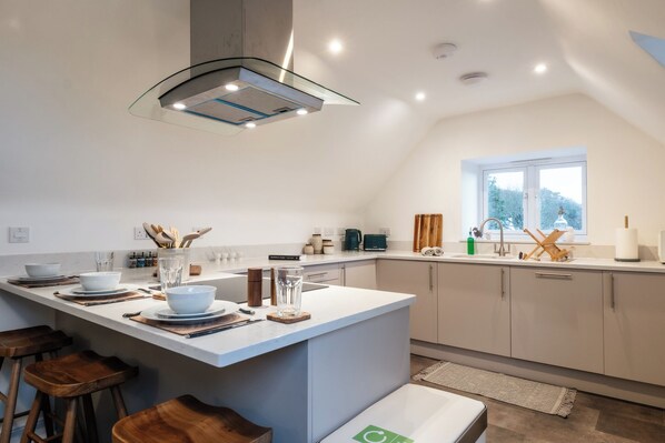 Private kitchen - Beautiful 2 Bedroom Apartment in Malvern (Malvern)