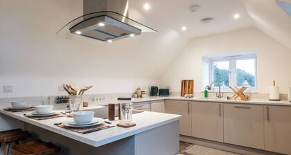 Beautiful 2 Bedroom Apartment in Malvern