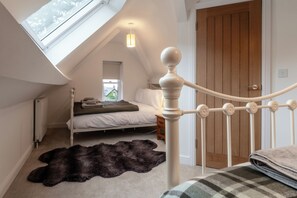 Bàn ủi/dụng cụ ủi quần áo, truy cập Internet không dây miễn phí 