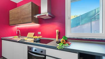 Apartamento família, 1 quarto, sacada, ao lado da montanha (Appartamento Ciclamino) | Cozinha privada
