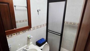 Apartment, Pets allowed, Park View | Bathroom | Shower, hair dryer, towels, soap