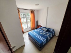 Iron/ironing board, free WiFi - EcoPrados Limonar (Cali)