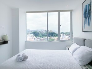 Bügeleisen/Bügelbrett, WLAN, Bettwäsche