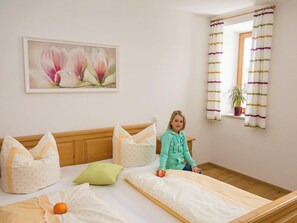 1 chambre, accès Internet, draps fournis