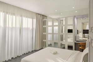 In-room safe, iron/ironing board, free WiFi - 2 bedroom pool villa in Chalong Phuket  (Chalong)