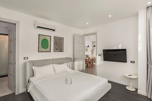 In-room safe, iron/ironing board, free WiFi - 2 bedroom pool villa in Chalong Phuket  (Tambon Chalong)