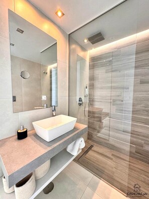 Hair dryer, towels - Modern apartment with jacuzzi Los Altos - Orihuela Costa (Torrevieja)
