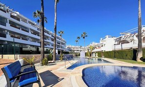 Pool - Ground-floor apartment in Villamartin – Linnea Sol (Orihuela)