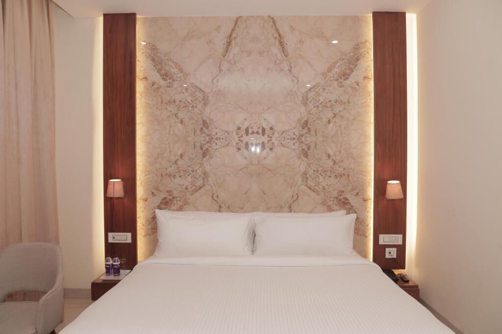 Deluxe Double Room, City View