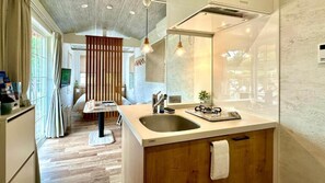 雙人房, 非吸煙房 | 浴室 | 獨立浴缸及淋浴設備、免費梳洗用品、風筒、提供毛巾