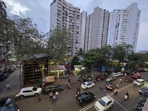 Parking - Studio Apartment 104 In Malabar Hill By Florastay (Mumbai)