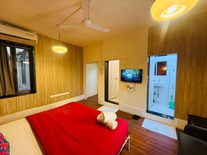 1 bedroom, WiFi, bed sheets