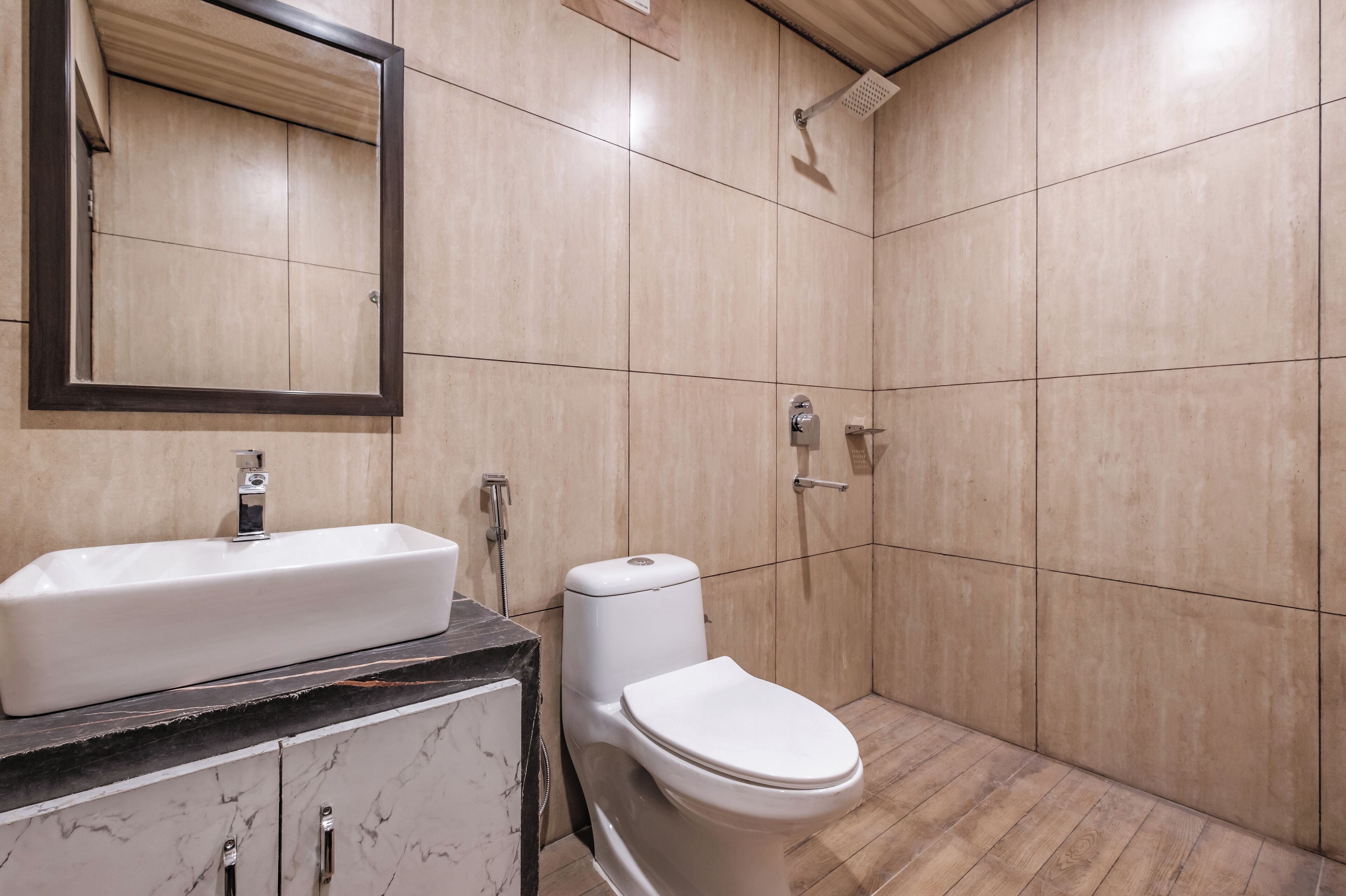 Deluxe Room, Valley View | Bathroom | Free toiletries, soap, shampoo