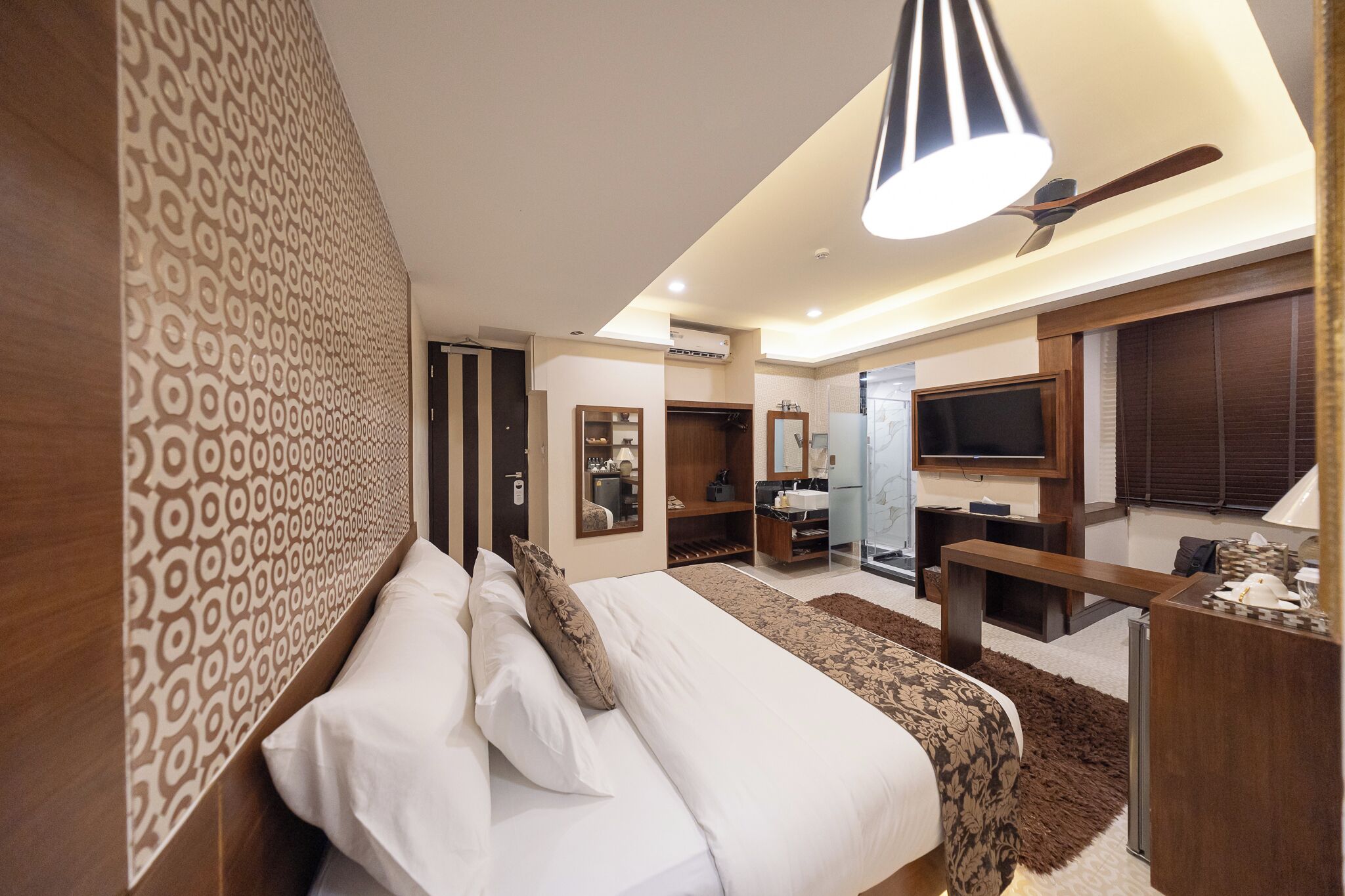 Premier Deluxe King Room | Verdunkelungsvorhänge, kostenloses WLAN