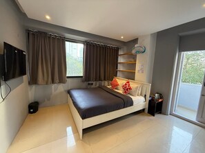 1 bedroom, free WiFi, bed sheets - Studio Apartment 105 In Malabar Hill By Florastay (Mumbai)